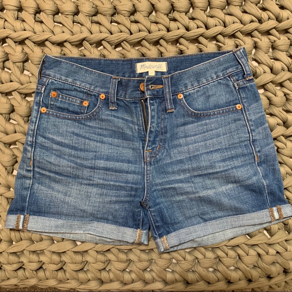 Madewell High-Rise shorts